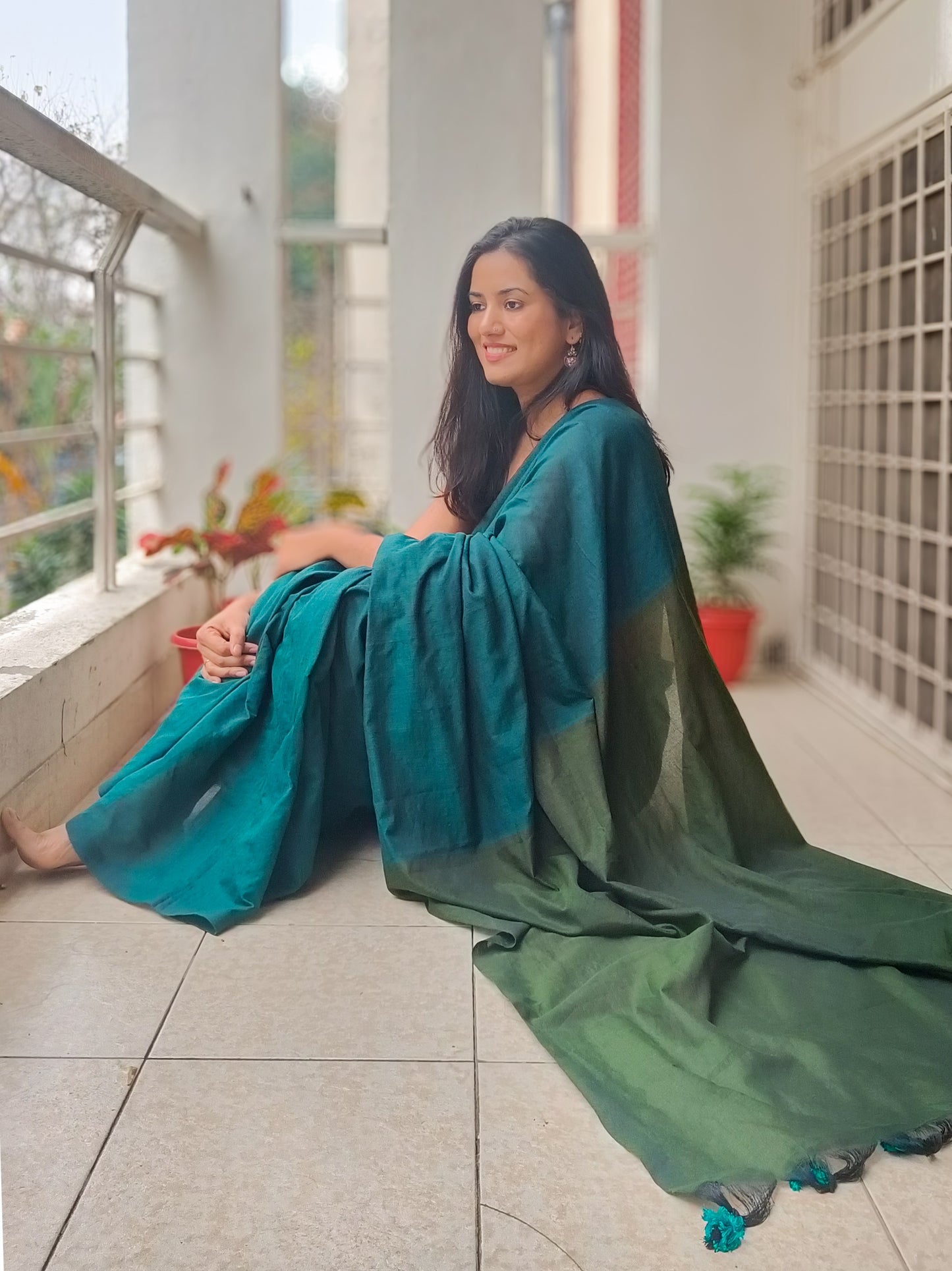 Lightweight and breathable teal green handloom khadi cotton saree, ideal for work, casual outings, and small celebrations – Phulwari Bazaar| Phulwari Bazar