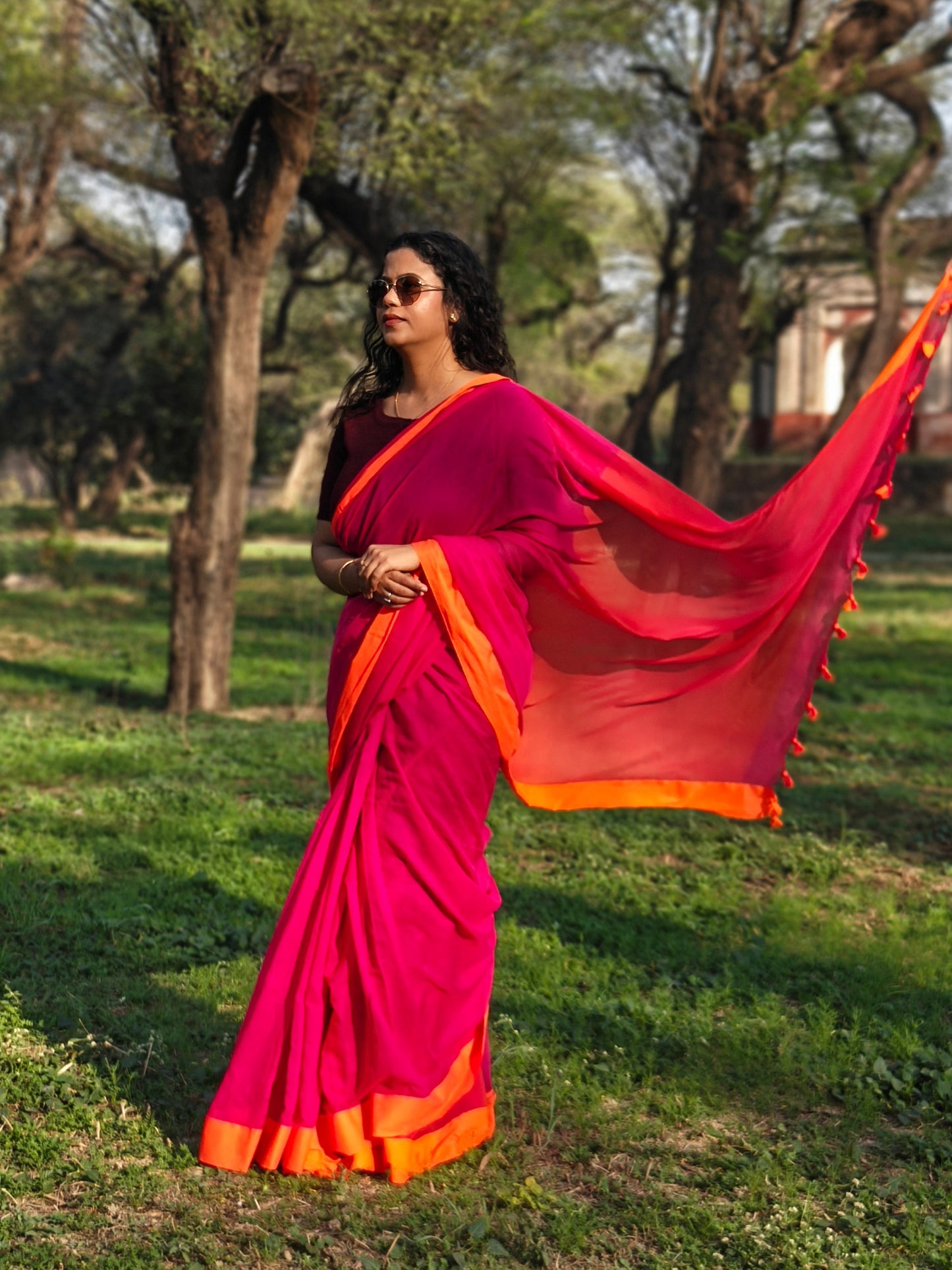 Bengal mulmul cotton saree in fuchsia pink with orange details – vibrant and airy. Phulwari Bazaar| Phulwari Bazar