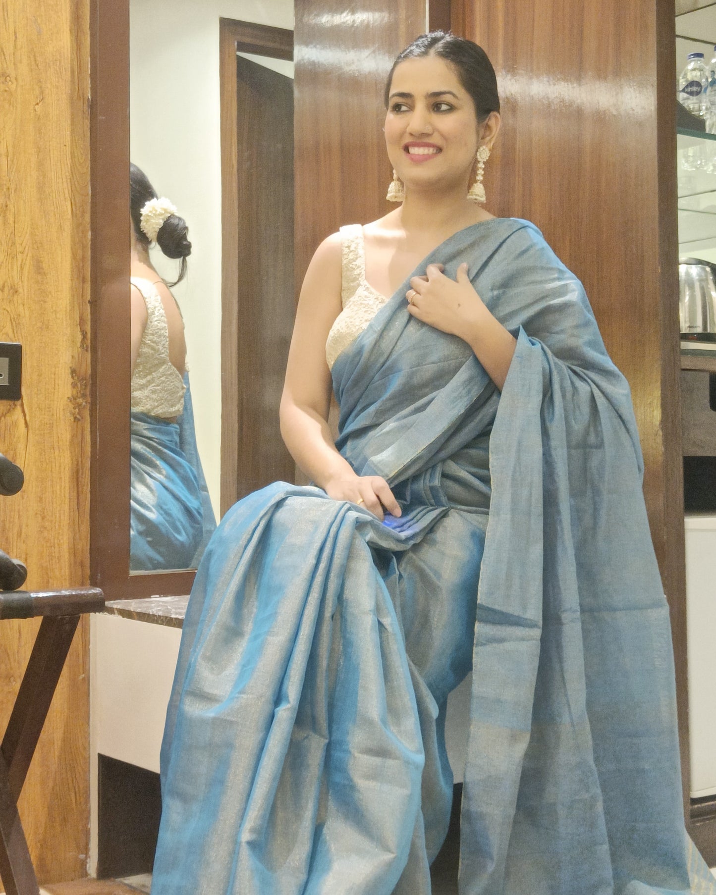 Chandrika| Handloom Golden Blue Linen Zari Saree