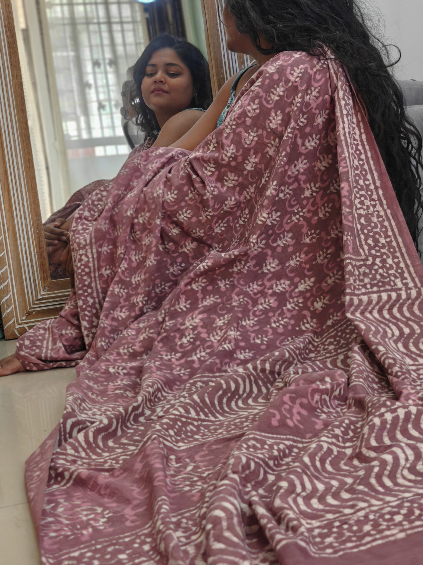 Rosewood Dreams | Mauve Handblock Mulmul Saree