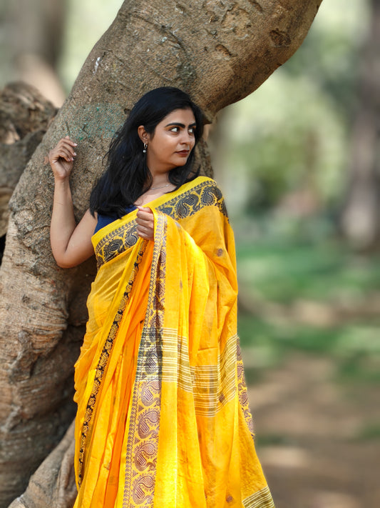 Yellow mulmul saree for women with thread work border
