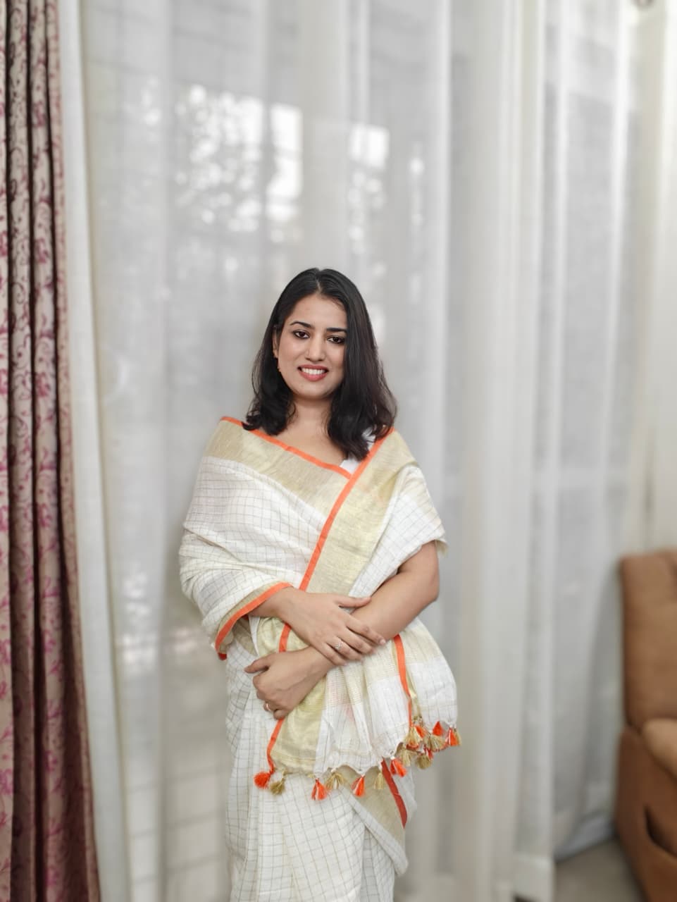 Saanvi| Off White Handloom Linen Saree